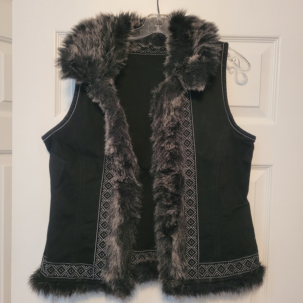 Elegant Black Faux Fur Trim Vest